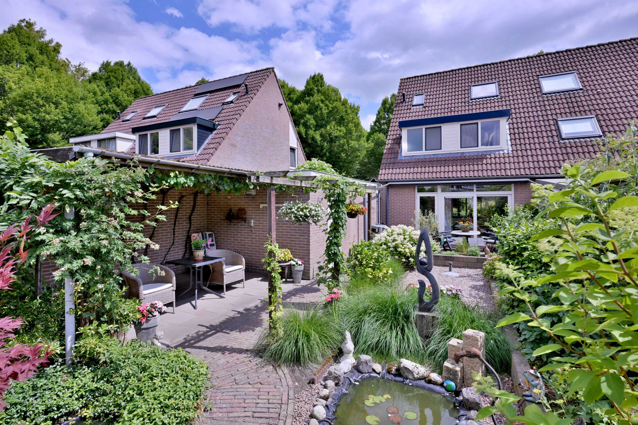 Semi-detached house with beautiful garden and garage in Schalkhaar — 36