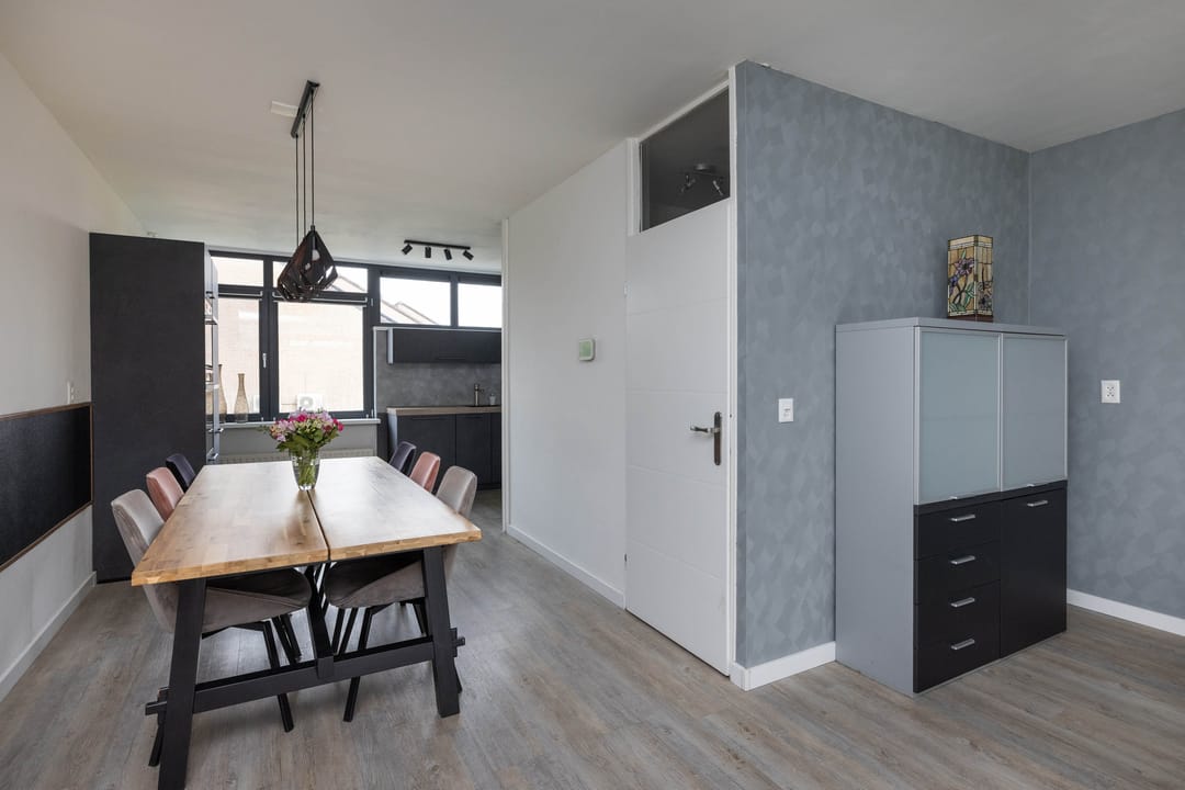 Foto 7 van Robert Stolzstraat 69