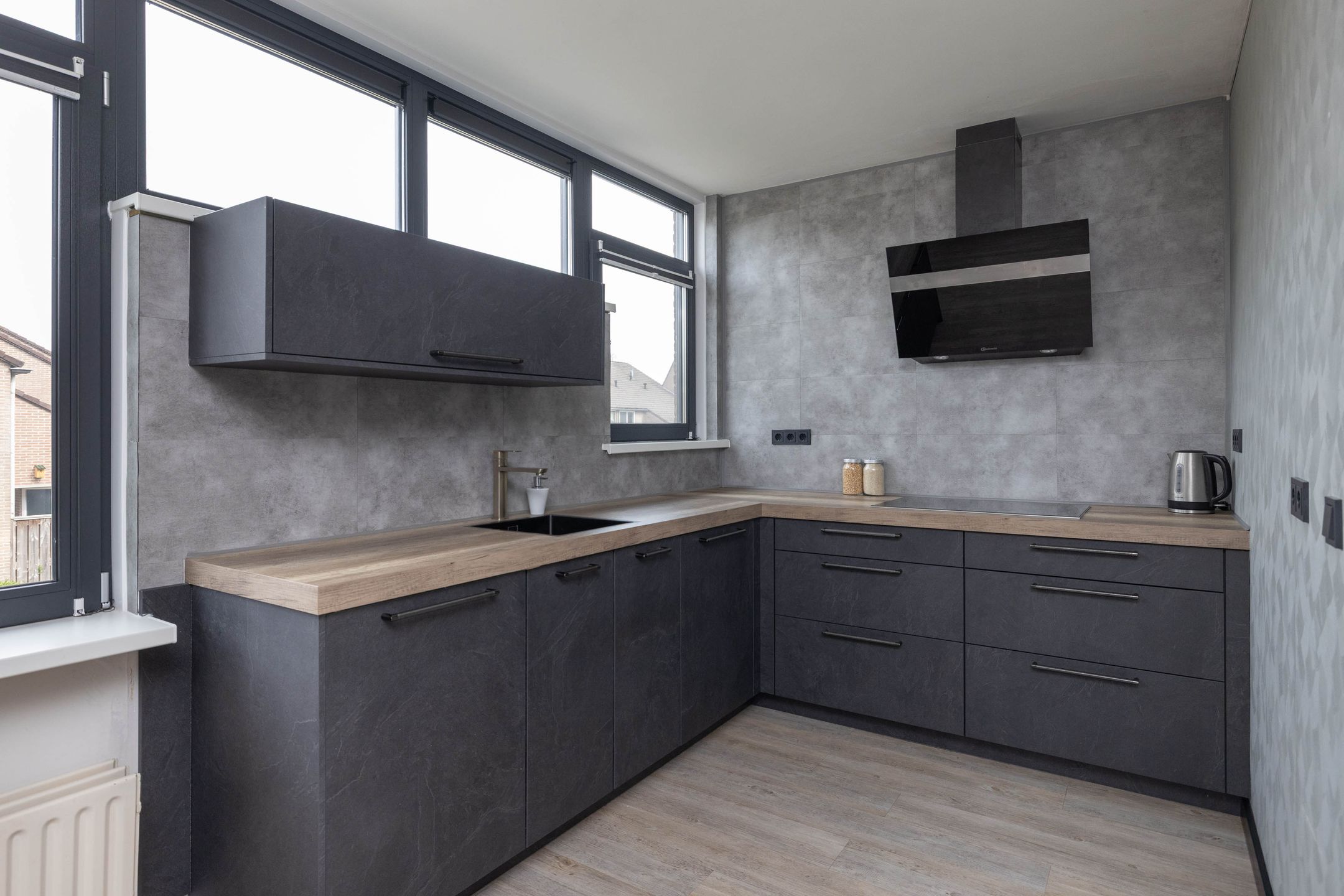 Foto 9 van Robert Stolzstraat 69