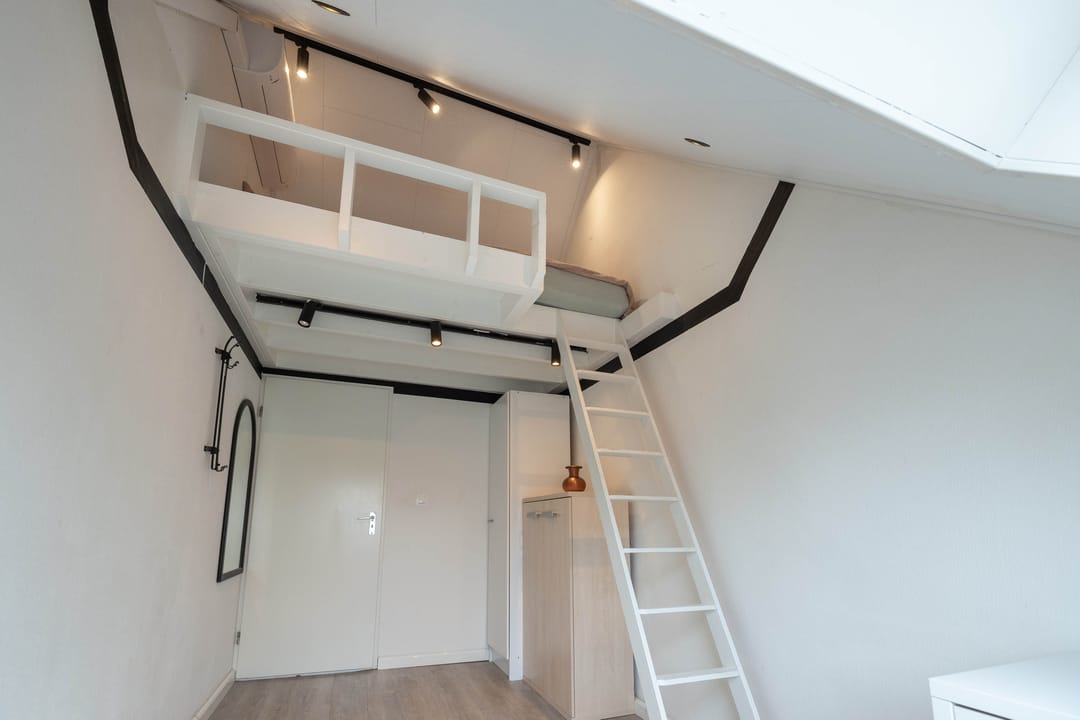 Foto 23 van Robert Stolzstraat 69