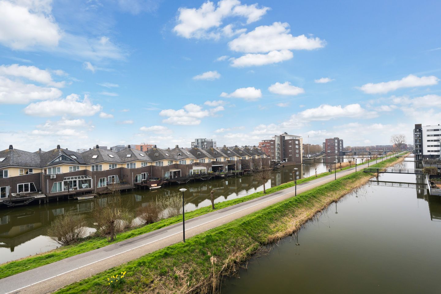 Photo 4 of Waterlandsingel 26-A