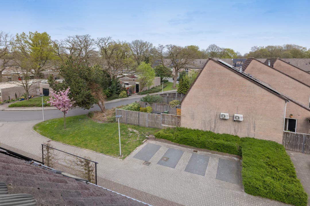 Foto 31 van Robert Stolzstraat 69