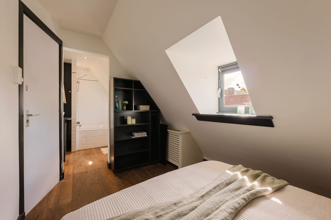 Photo 28 of Woestduinstraat 143-2