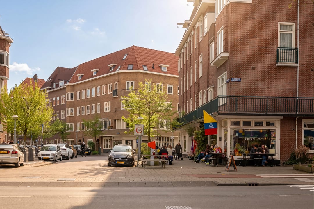 Photo 38 of Woestduinstraat 143-2