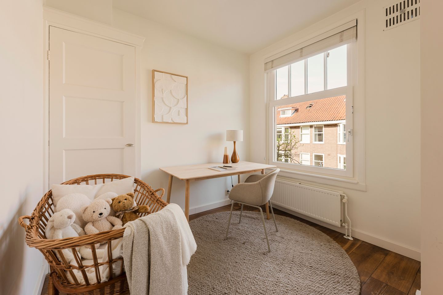 Photo 4 of Woestduinstraat 143-2