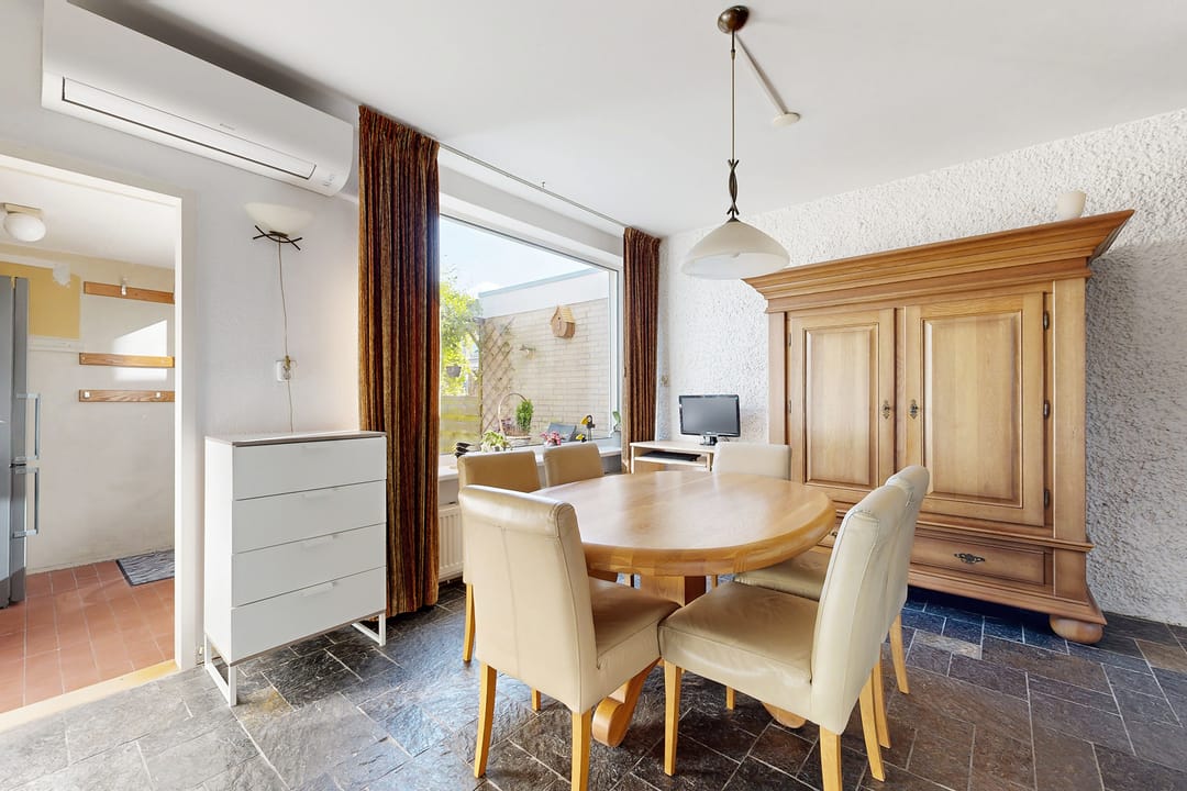 Photo 22 of Van Puttenstraat 12