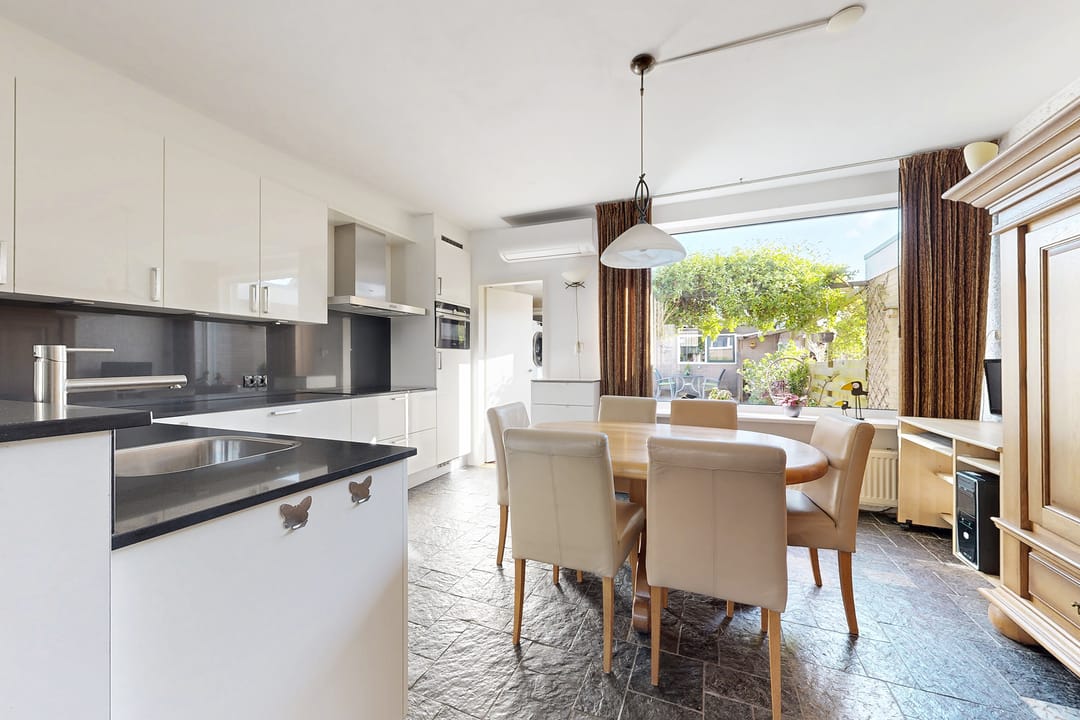 Photo 16 of Van Puttenstraat 12