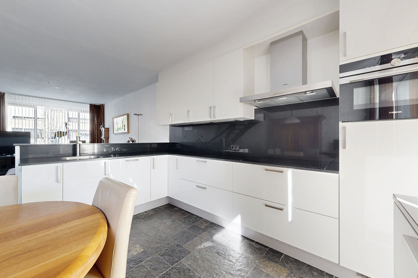 Photo 19 of Van Puttenstraat 12