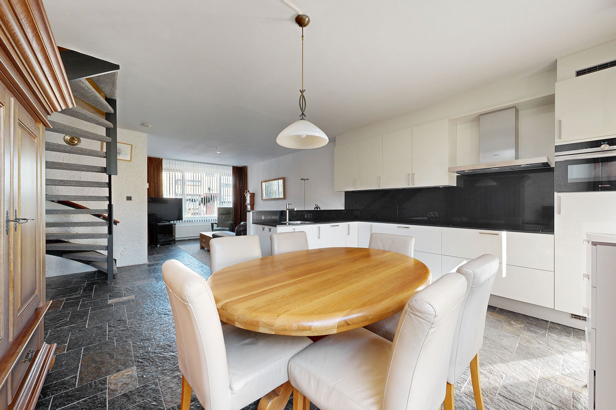 Photo 18 of Van Puttenstraat 12