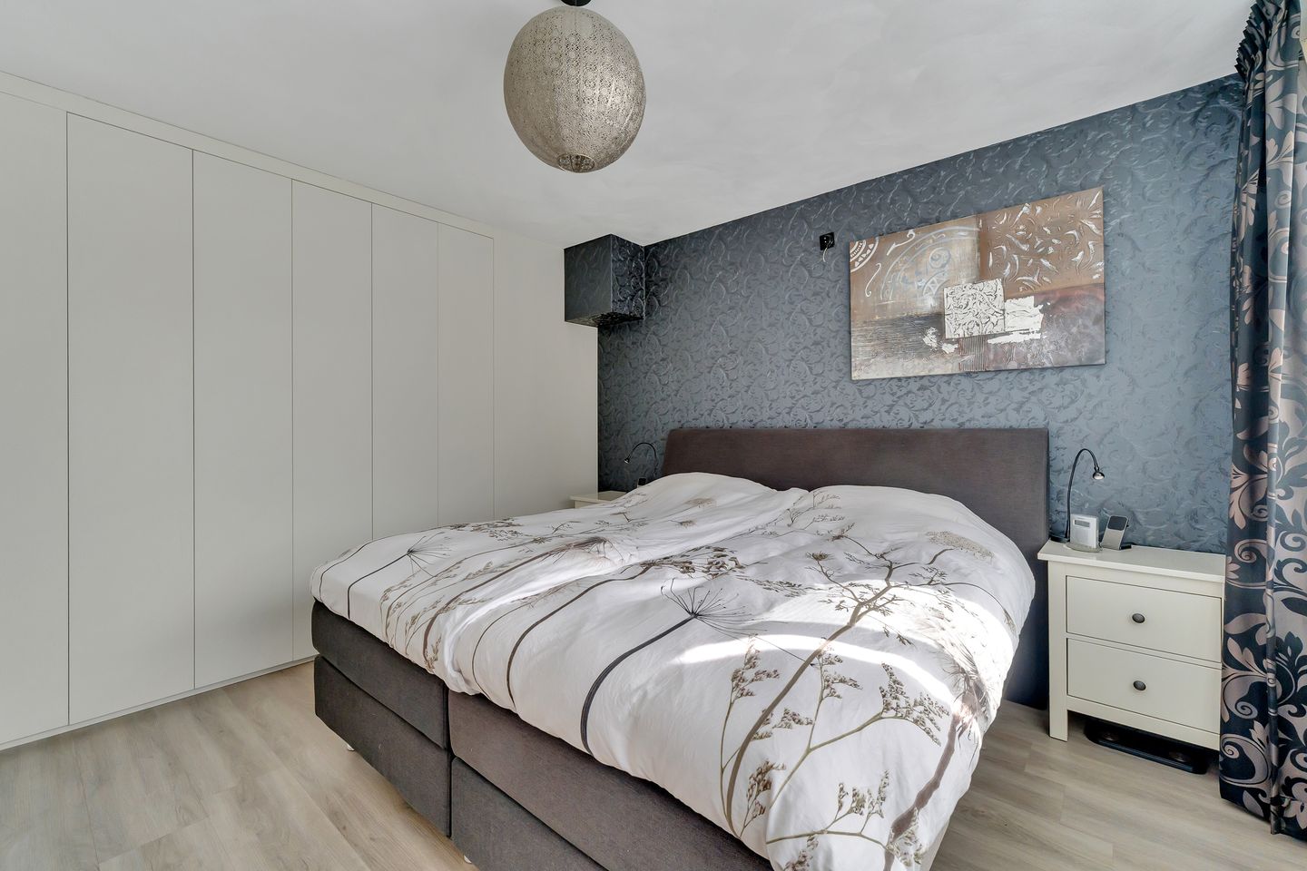 Move-in Ready Corner Home with Garage and Solar Panels in Nijverdal — 14