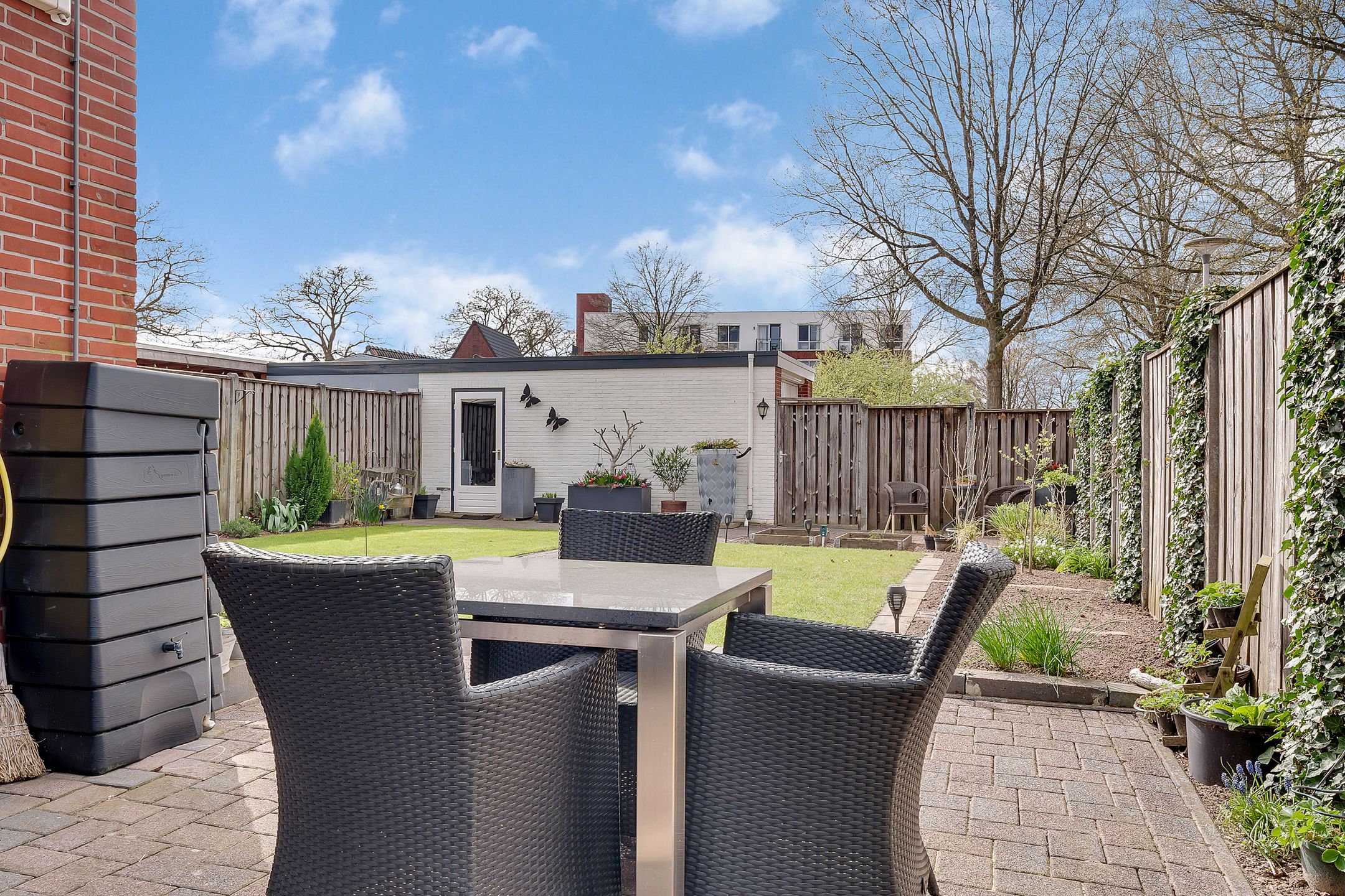 Move-in Ready Corner Home with Garage and Solar Panels in Nijverdal — 27