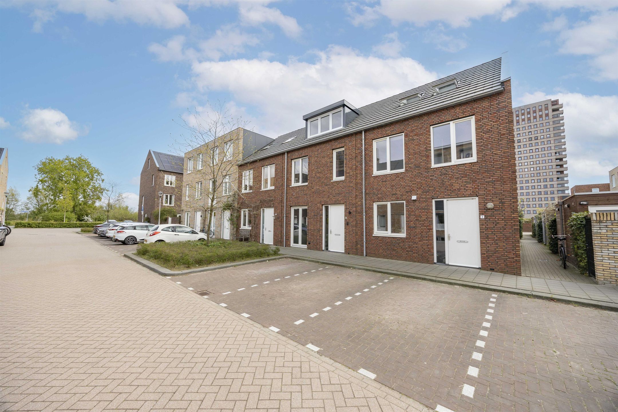 Foto 33 van Delflandstraat 3