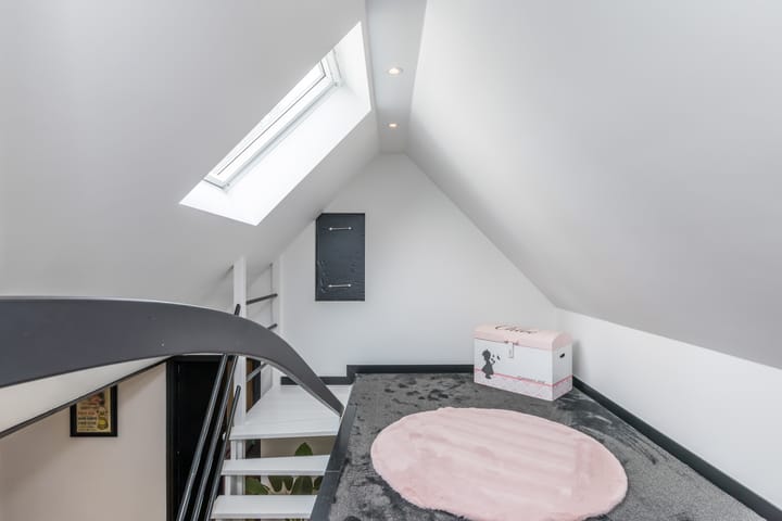 Vrijstaande woning te koop: Achter de Kerk 4, Schinnen