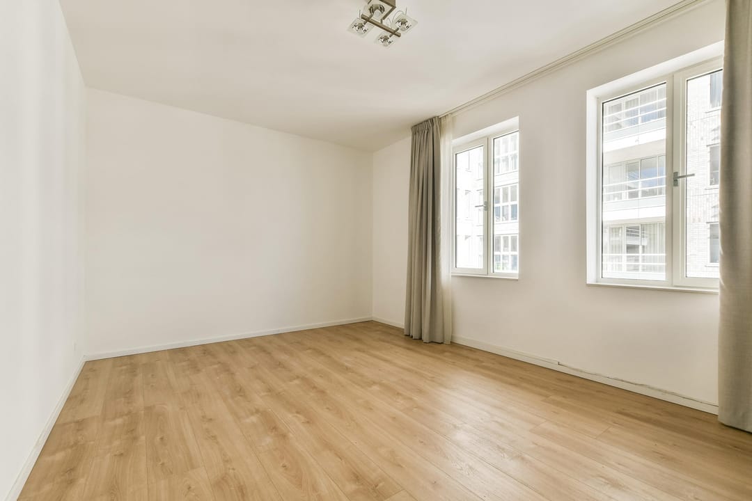 Photo 13 of Peter Schatstraat 97