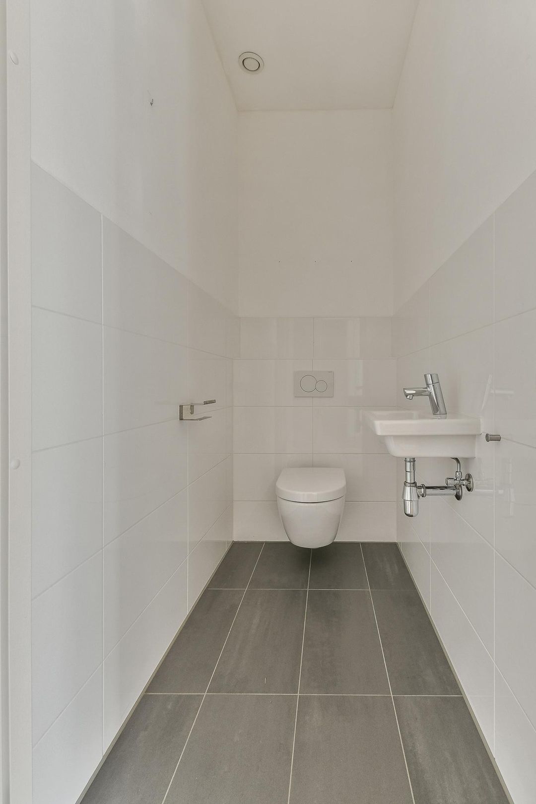 Photo 23 of Peter Schatstraat 97