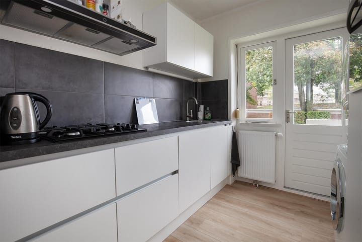 Photo 3 of Dr. Struyckenstraat 110