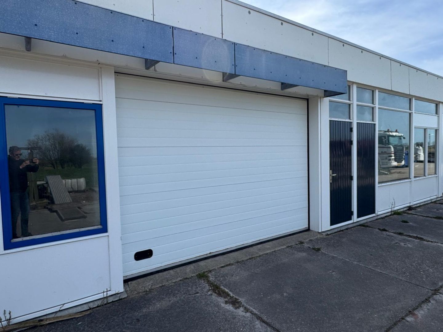 View photo 1 of Walperterwei