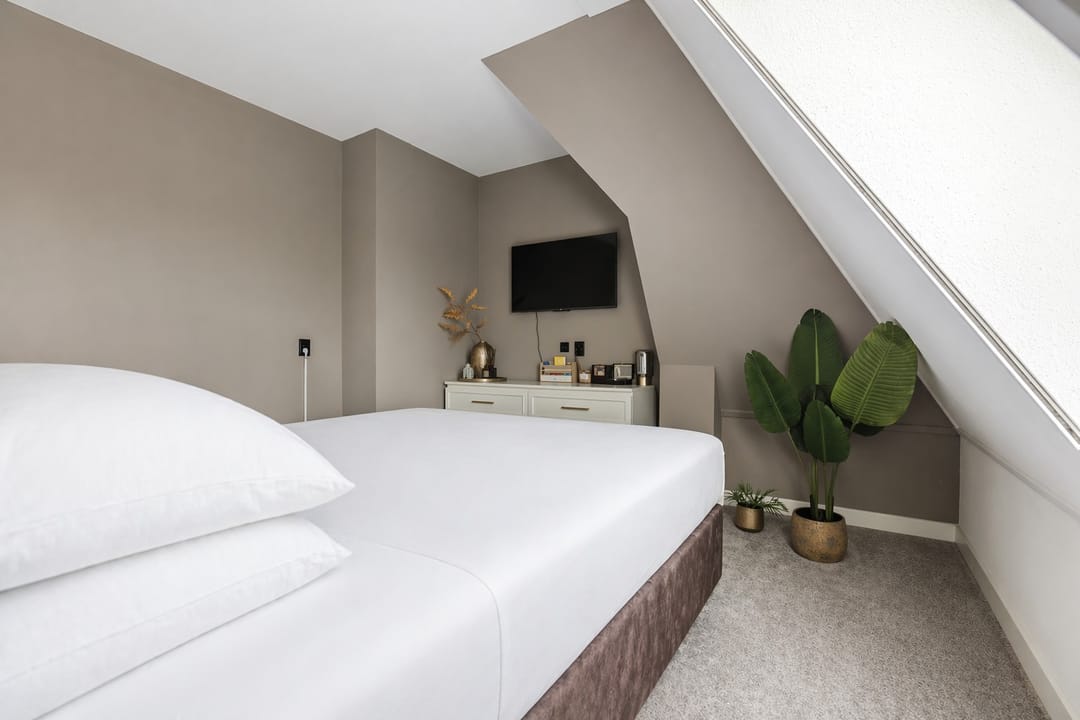 Spacious Move-in Ready Apartment with Two Balconies in the Heart of Reusel — 22