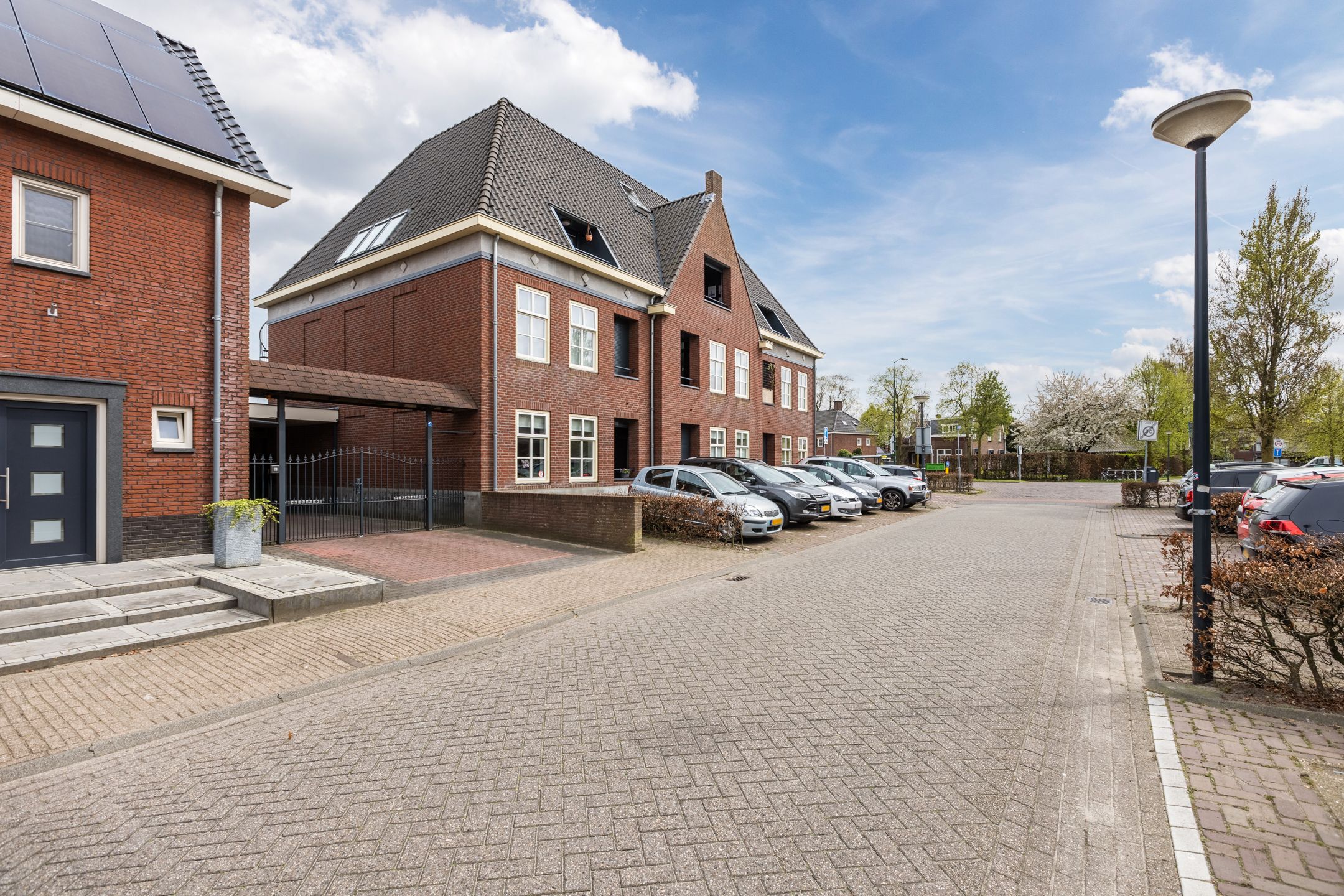Spacious Move-in Ready Apartment with Two Balconies in the Heart of Reusel — 33