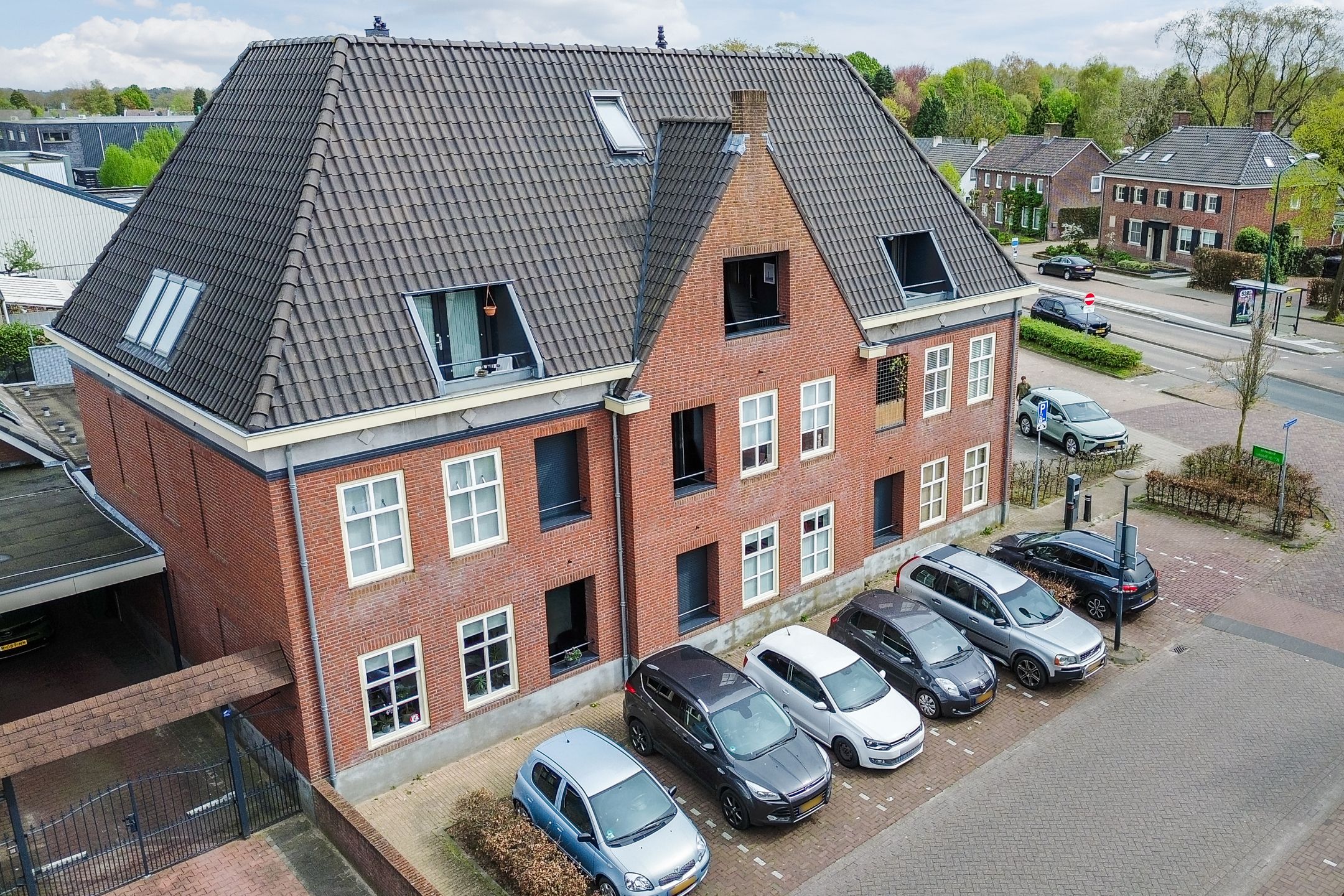 Spacious Move-in Ready Apartment with Two Balconies in the Heart of Reusel — 27