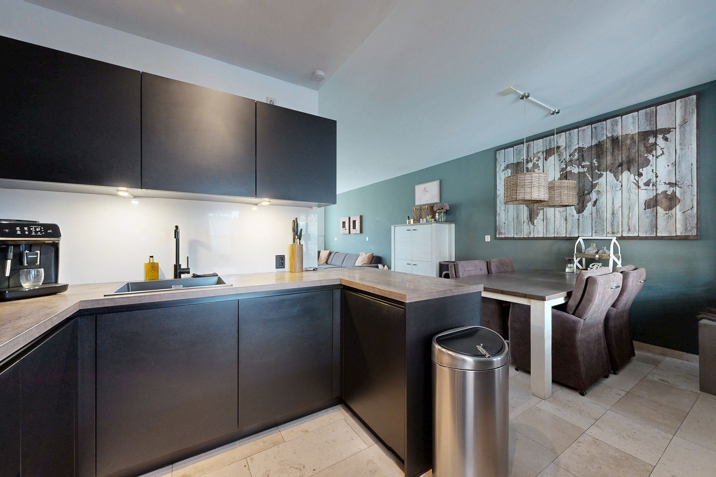 Photo 25 of Oesterzwam 17-A