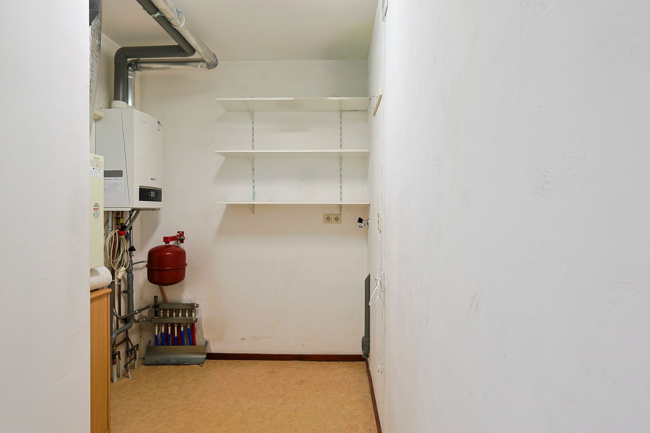 Foto 24 van Rijksweg Zuid 122-4