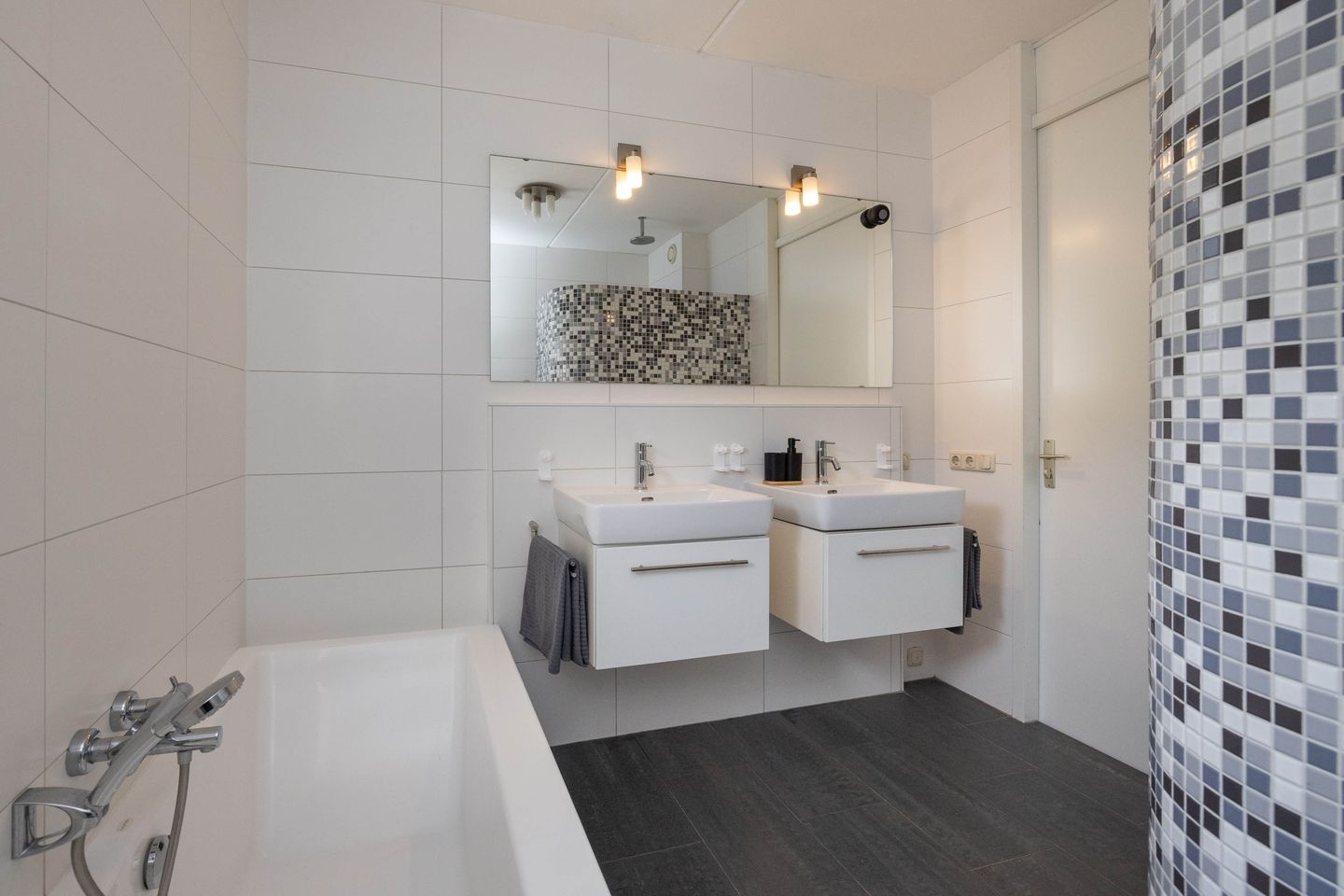 Foto 25 van Tuinfluiterstraat 1