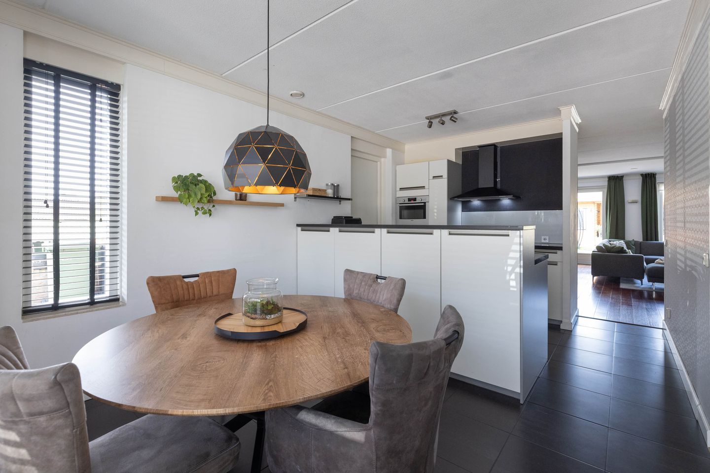 Foto 10 van Tuinfluiterstraat 1