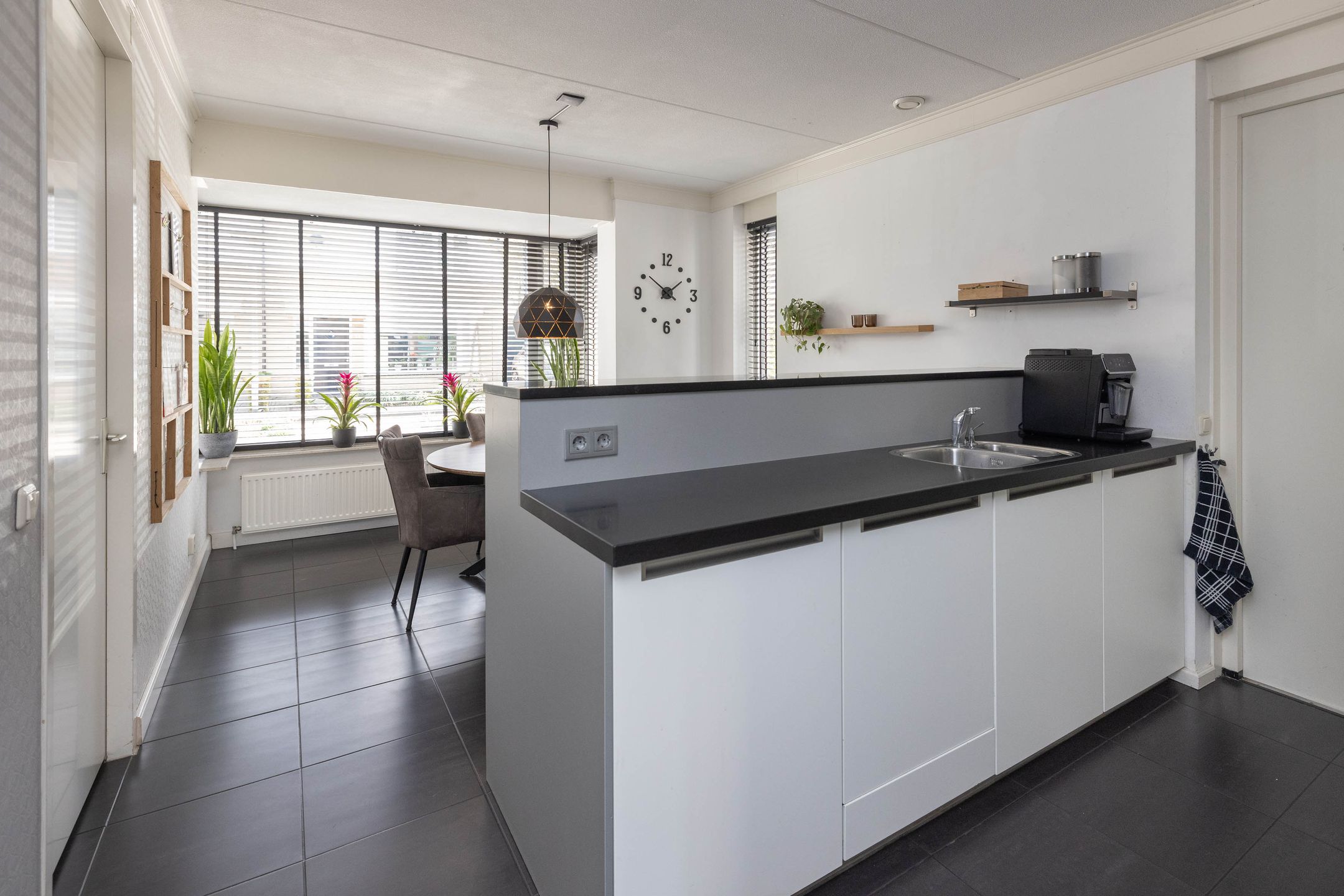 Foto 12 van Tuinfluiterstraat 1