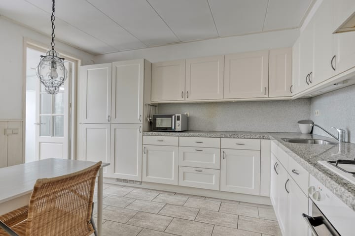 Photo 4 of Huygensstraat 109