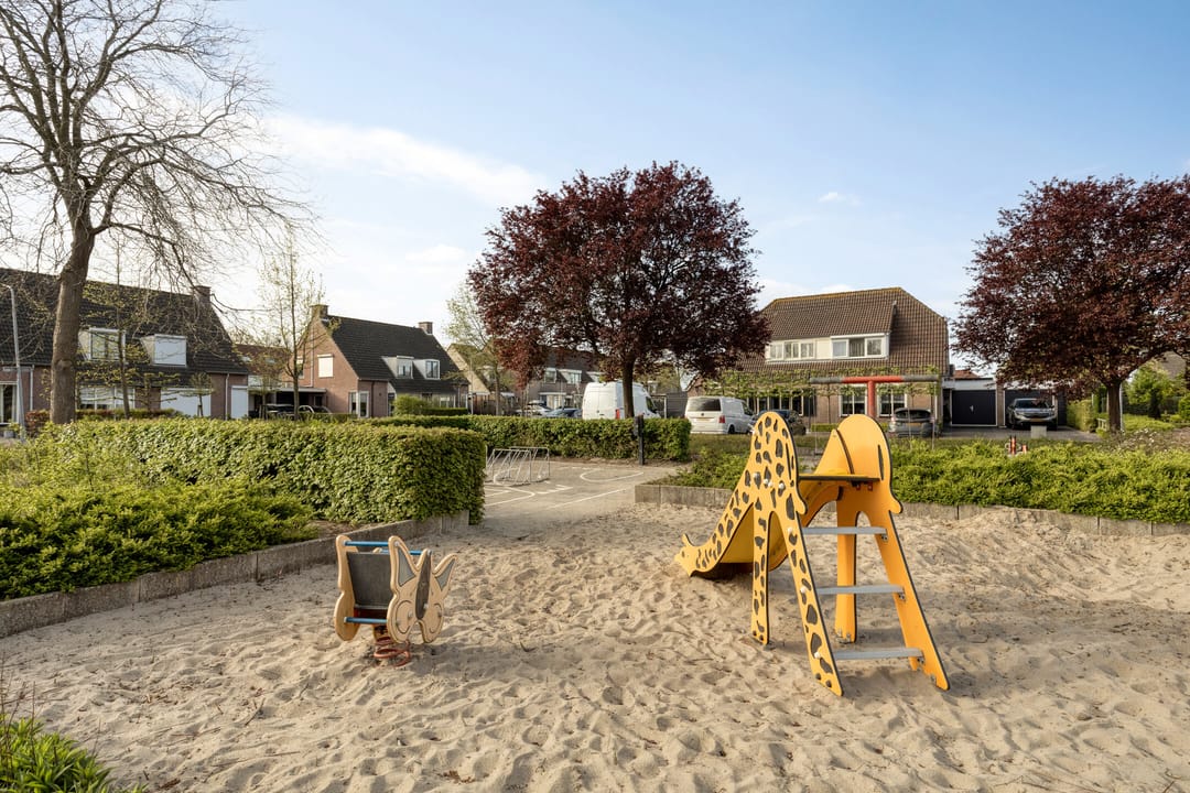 Photo 52 of Huygensstraat 109