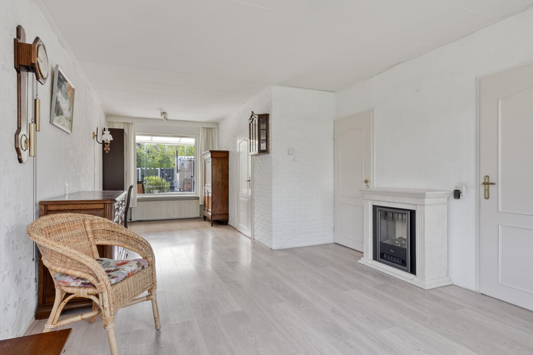 Photo 11 of Huygensstraat 109