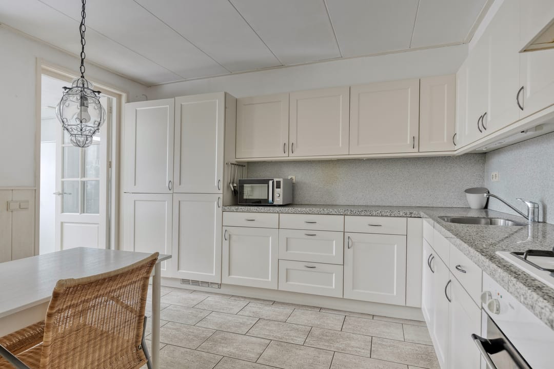 Photo 17 of Huygensstraat 109