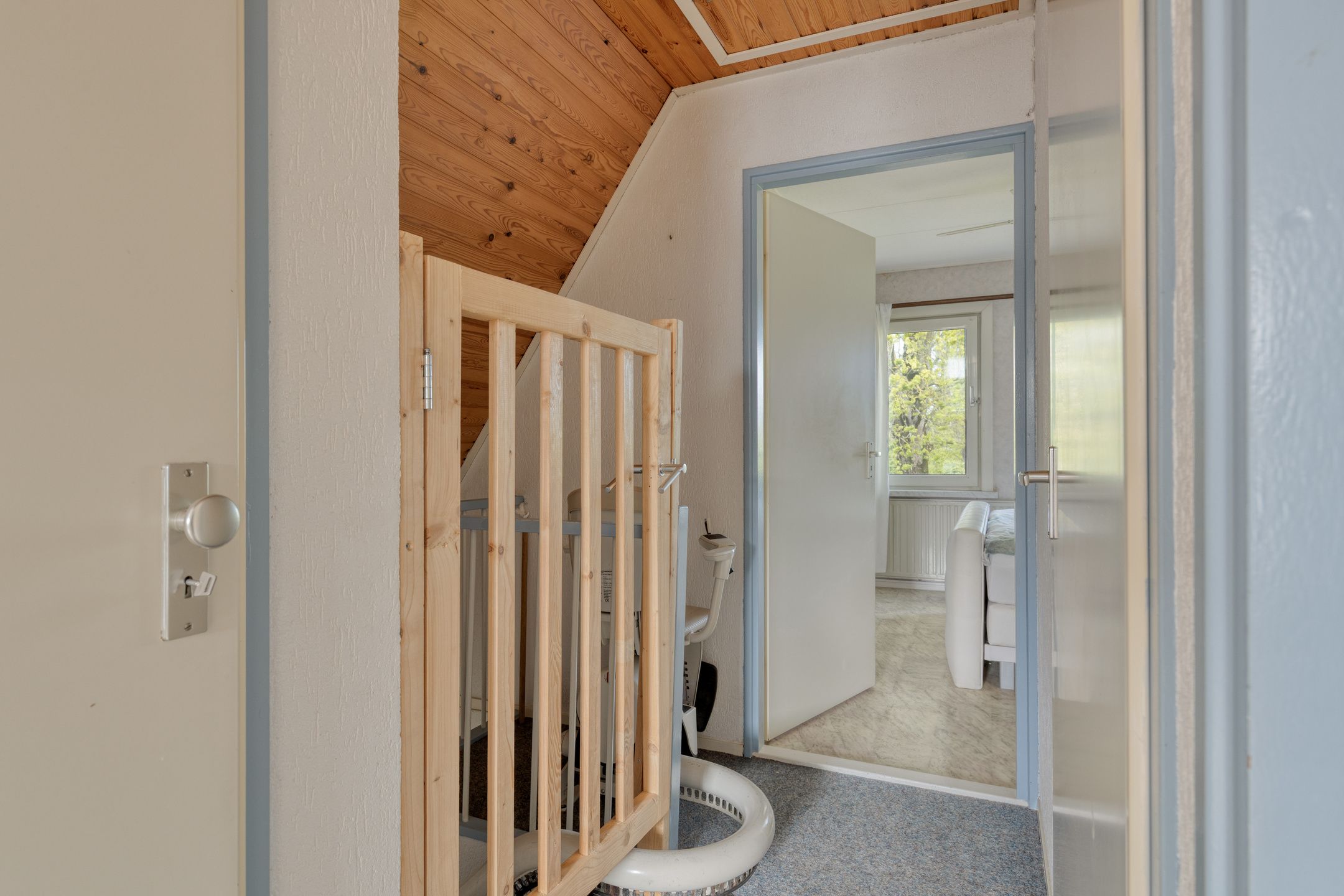 Photo 24 of Huygensstraat 109