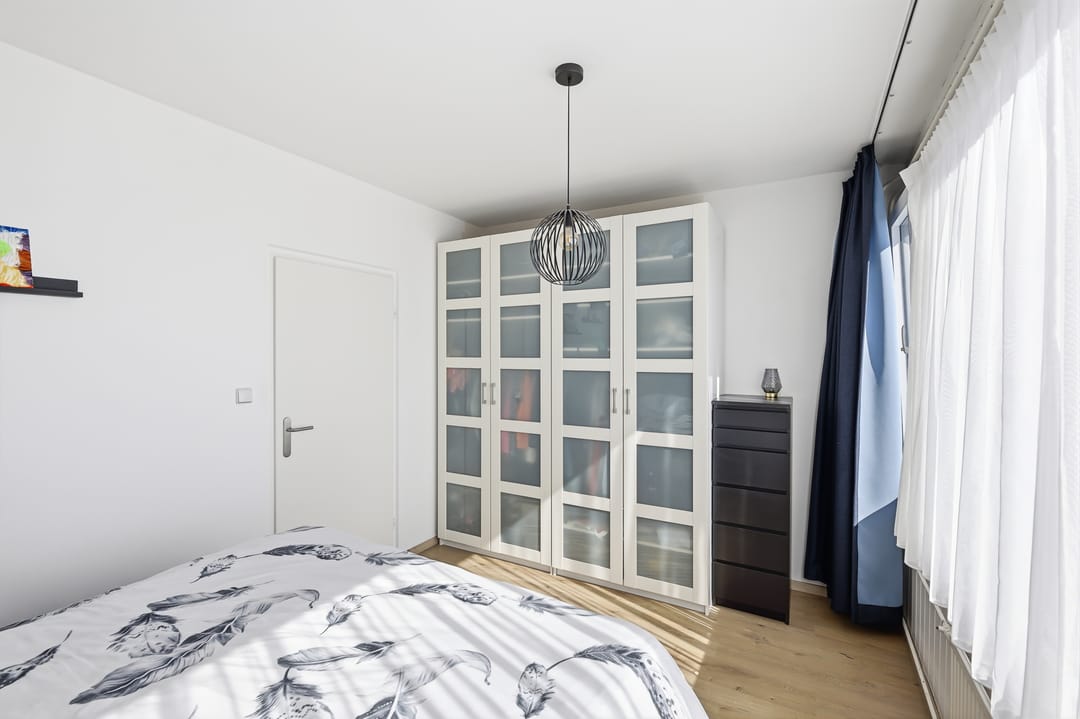 Spacious family home with modern kitchen and garden in Oost-Souburg — 28
