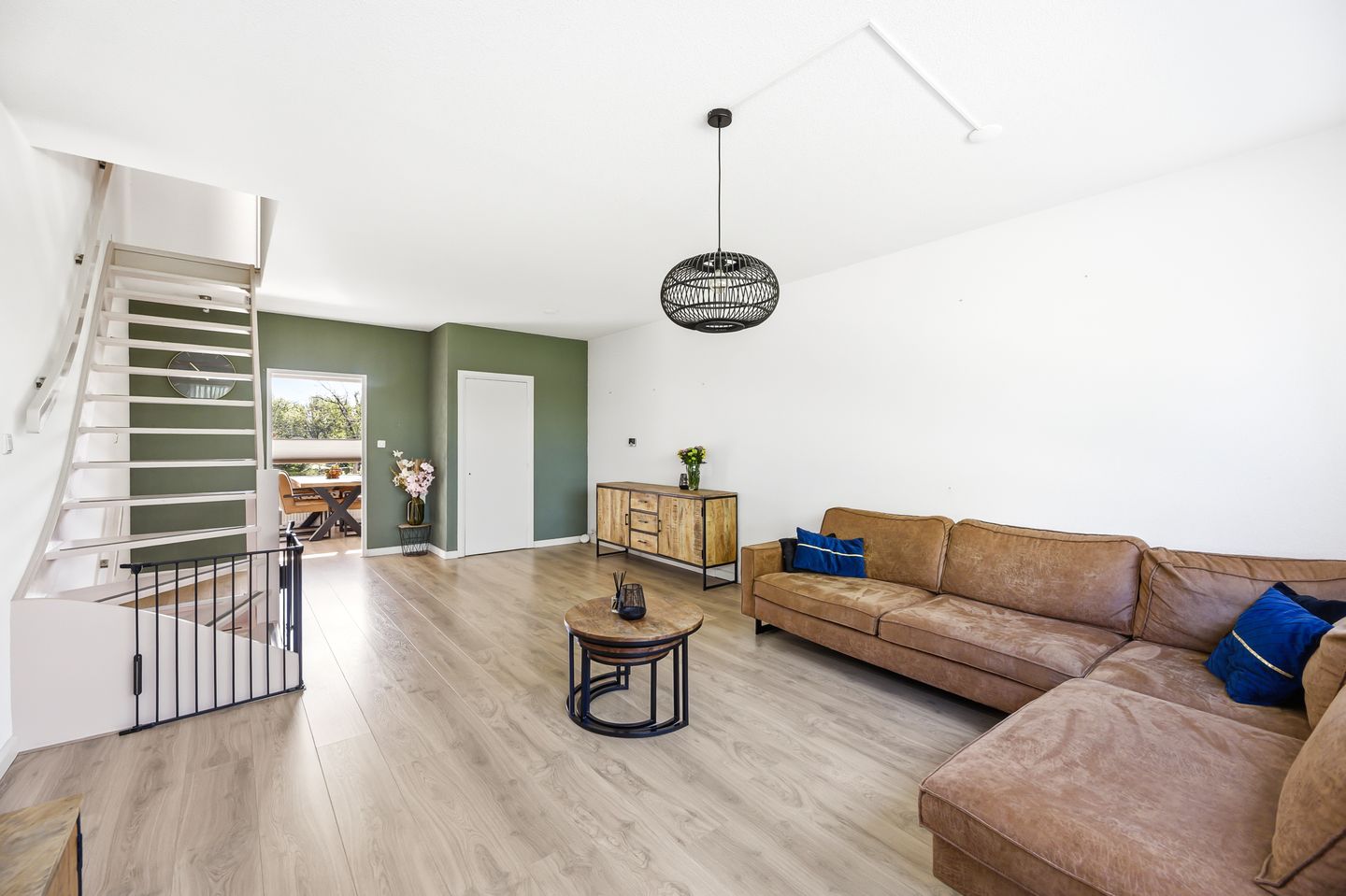 Spacious family home with modern kitchen and garden in Oost-Souburg — 20