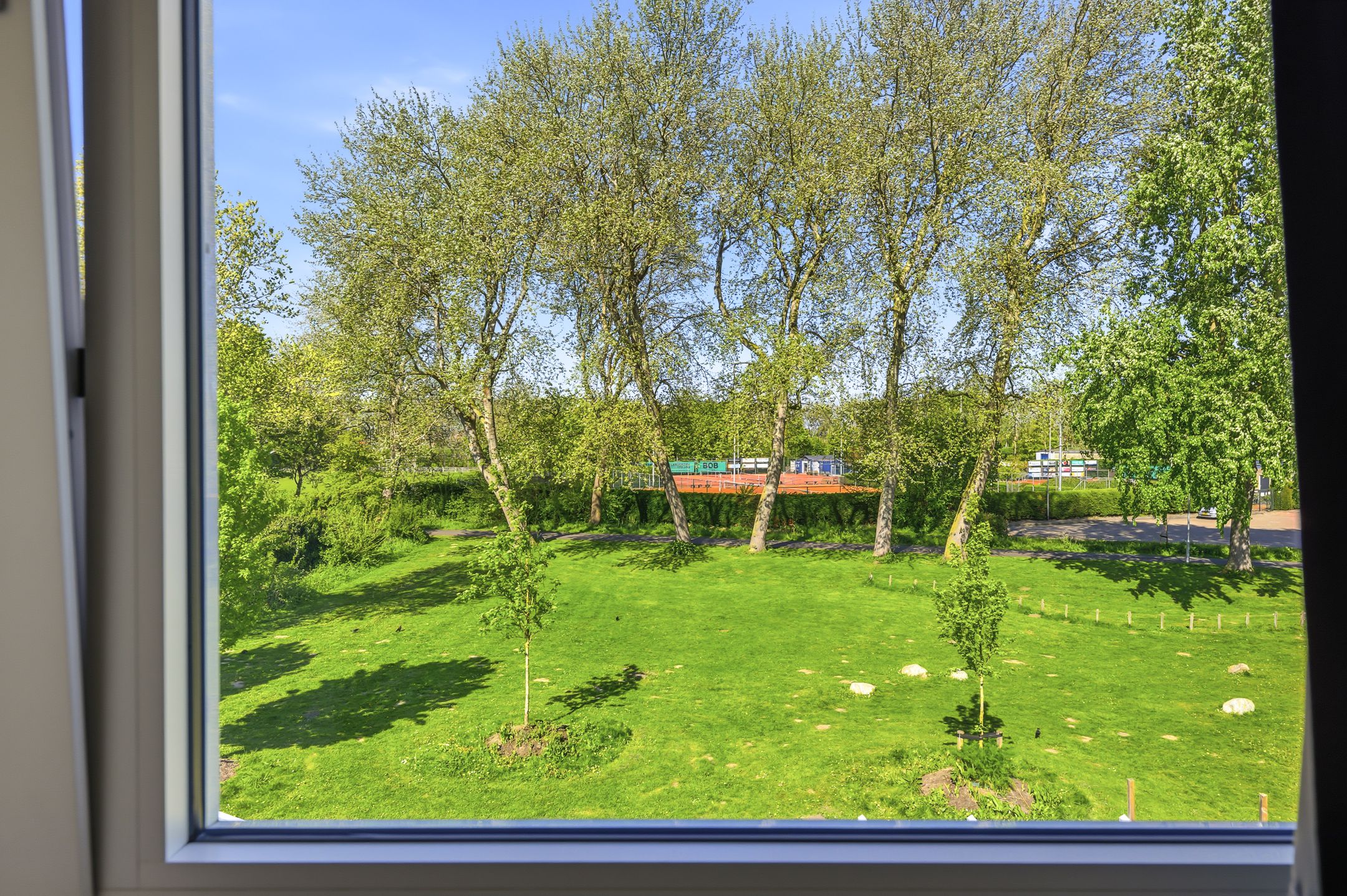 Spacious family home with modern kitchen and garden in Oost-Souburg — 30