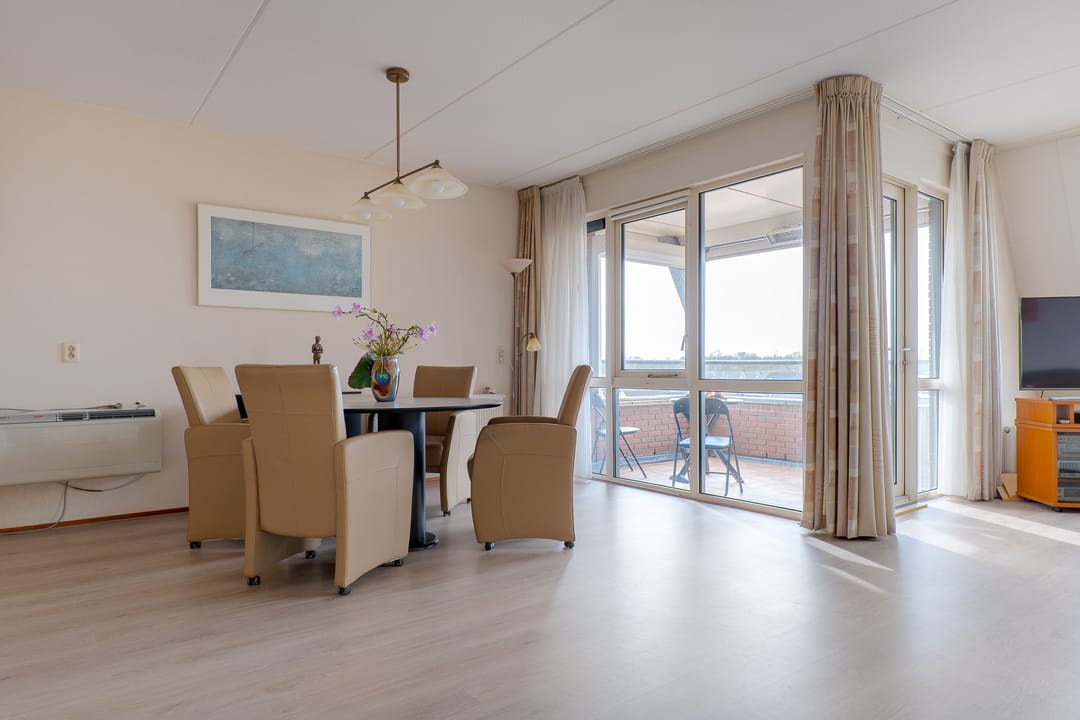 Photo 13 of Wilhelminastraat 8-G