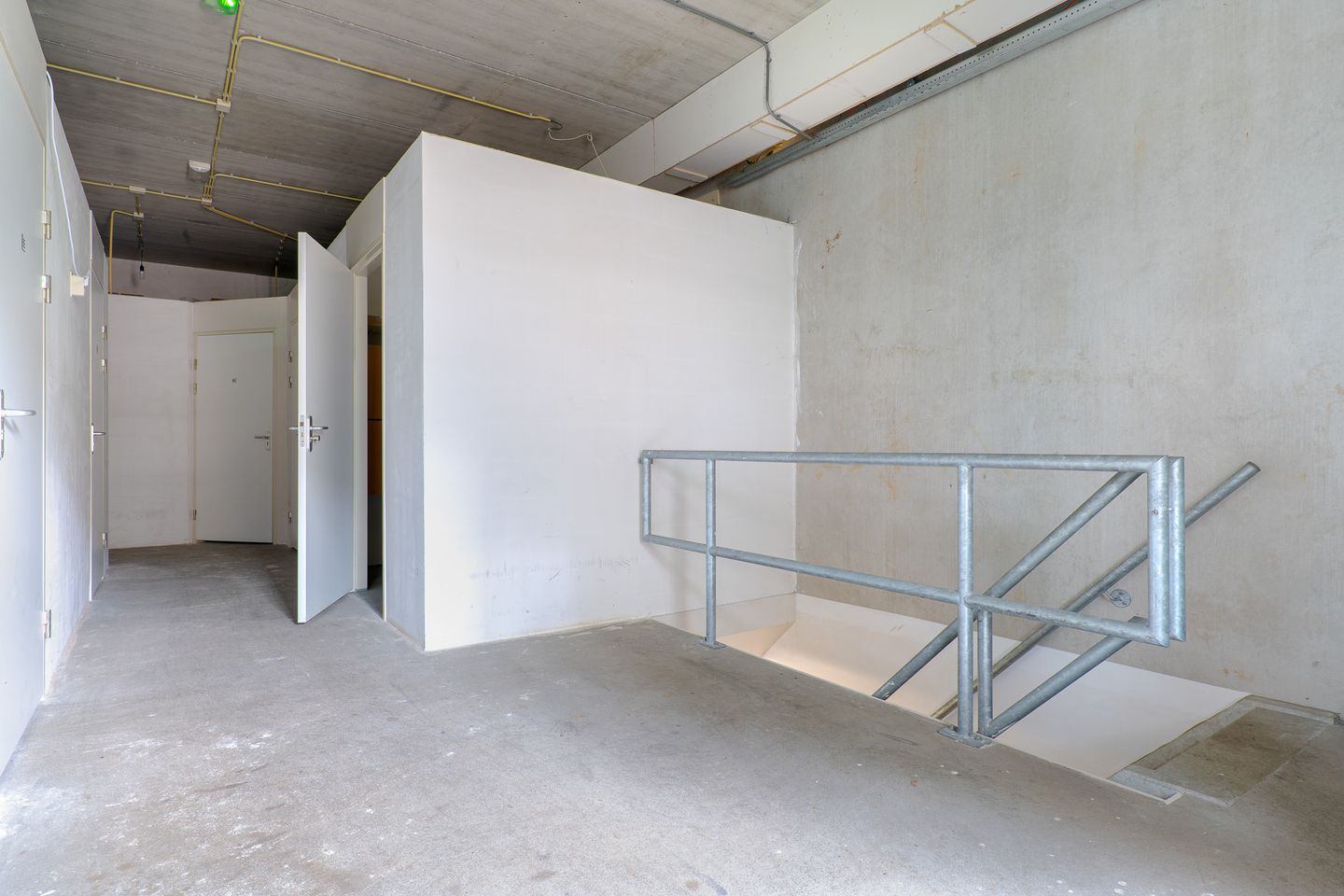 Photo 49 of Wilhelminastraat 8-G