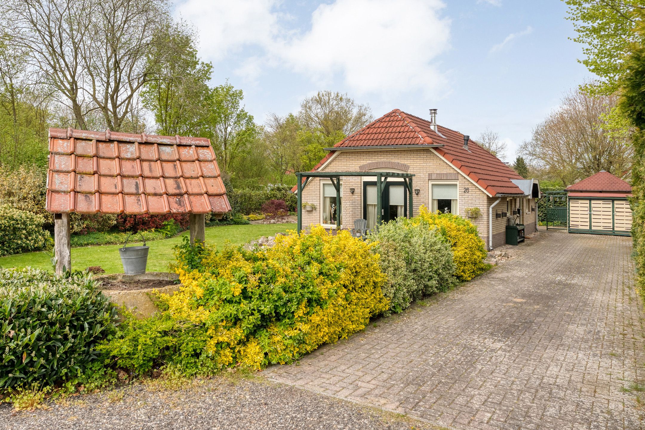 2-bedroom freehold villa in Daarle — photo 3 of 5