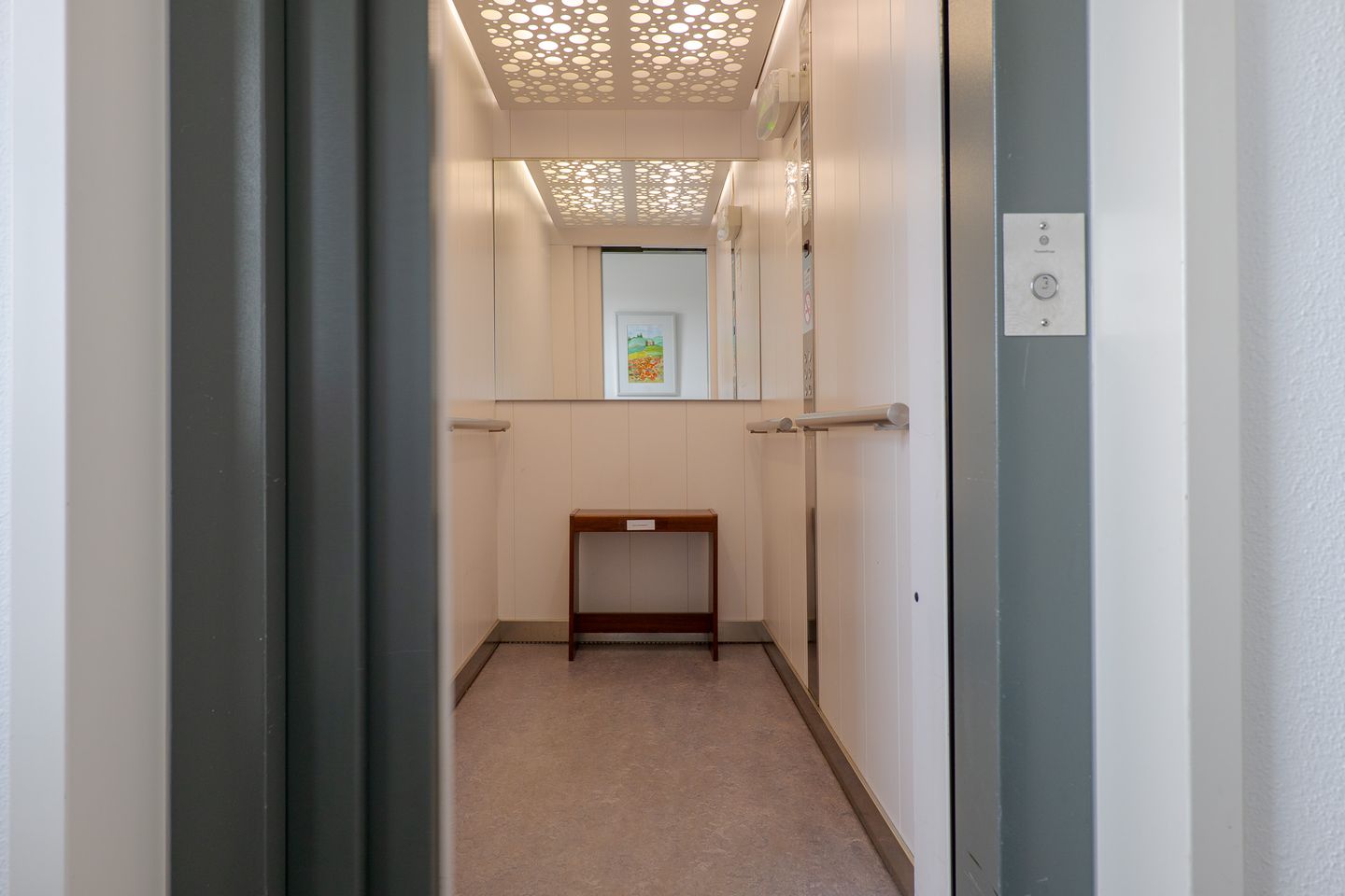 Photo 40 of Wilhelminastraat 8-G