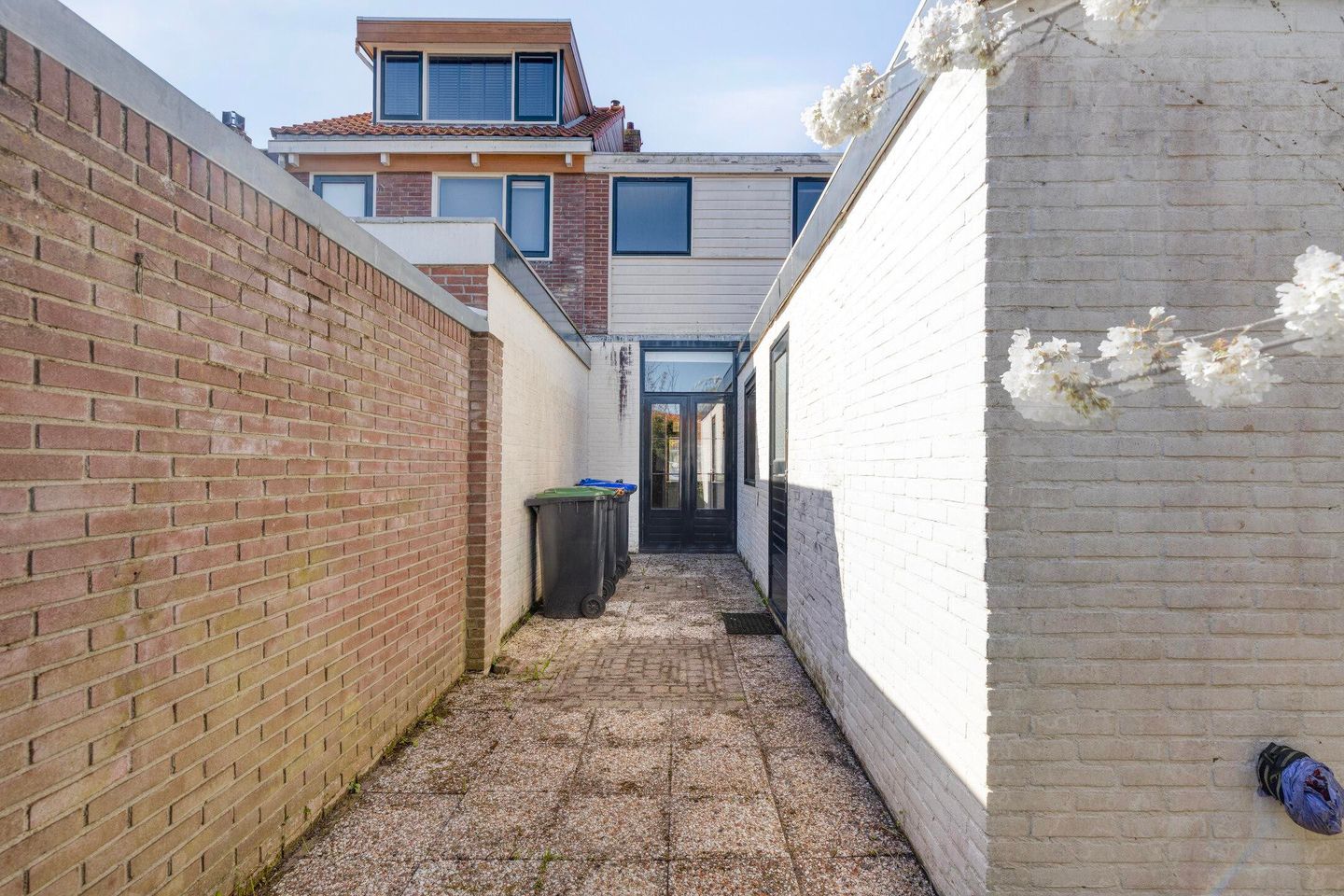 Photo 40 of Joubertstraat 63