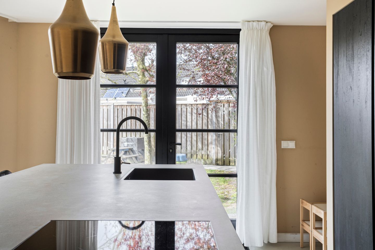 Foto 14 van Van Bronckhorststraat 9