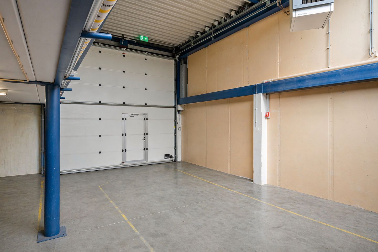 View photo 3 of Middelweg 2