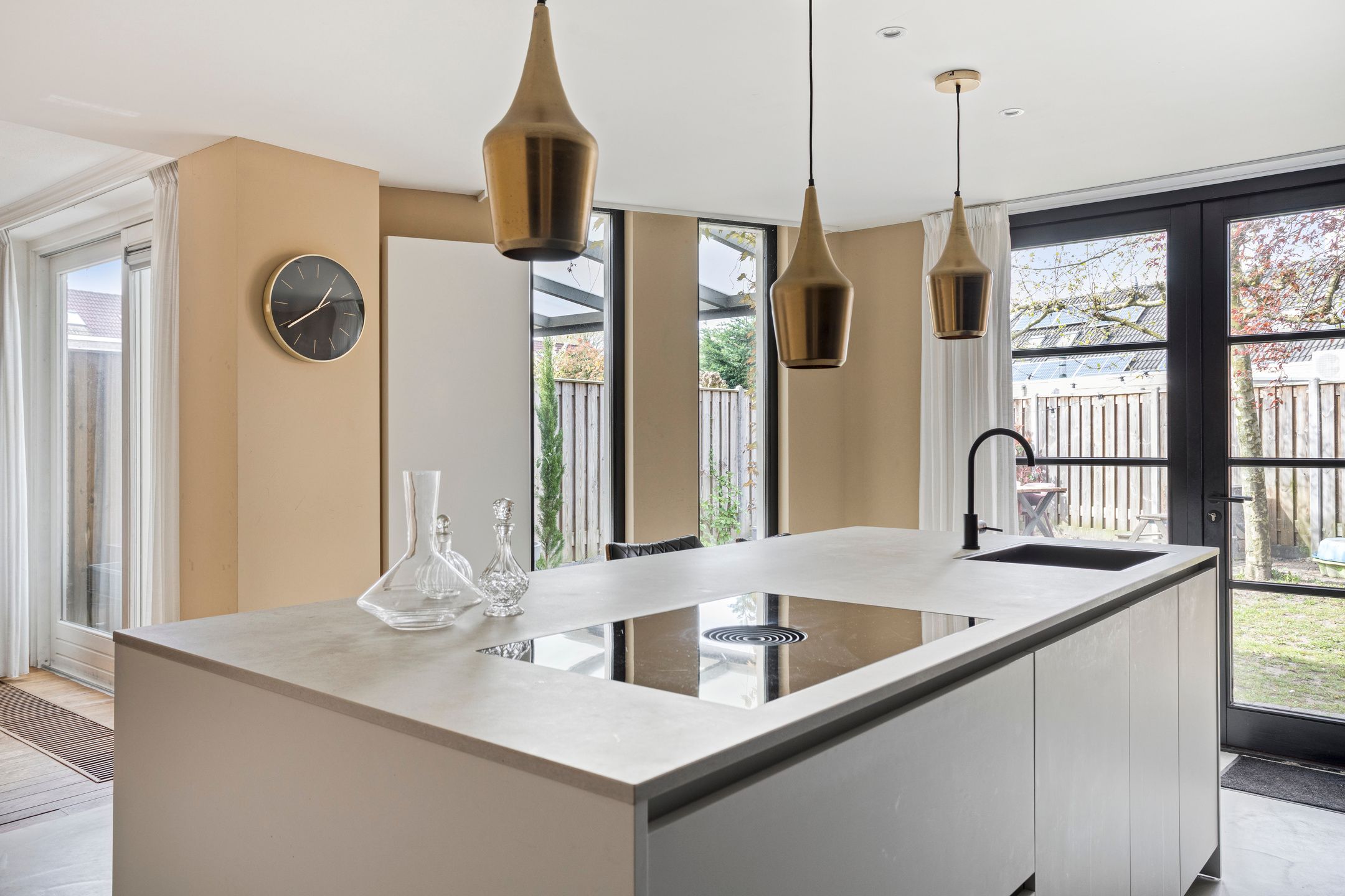 Foto 12 van Van Bronckhorststraat 9