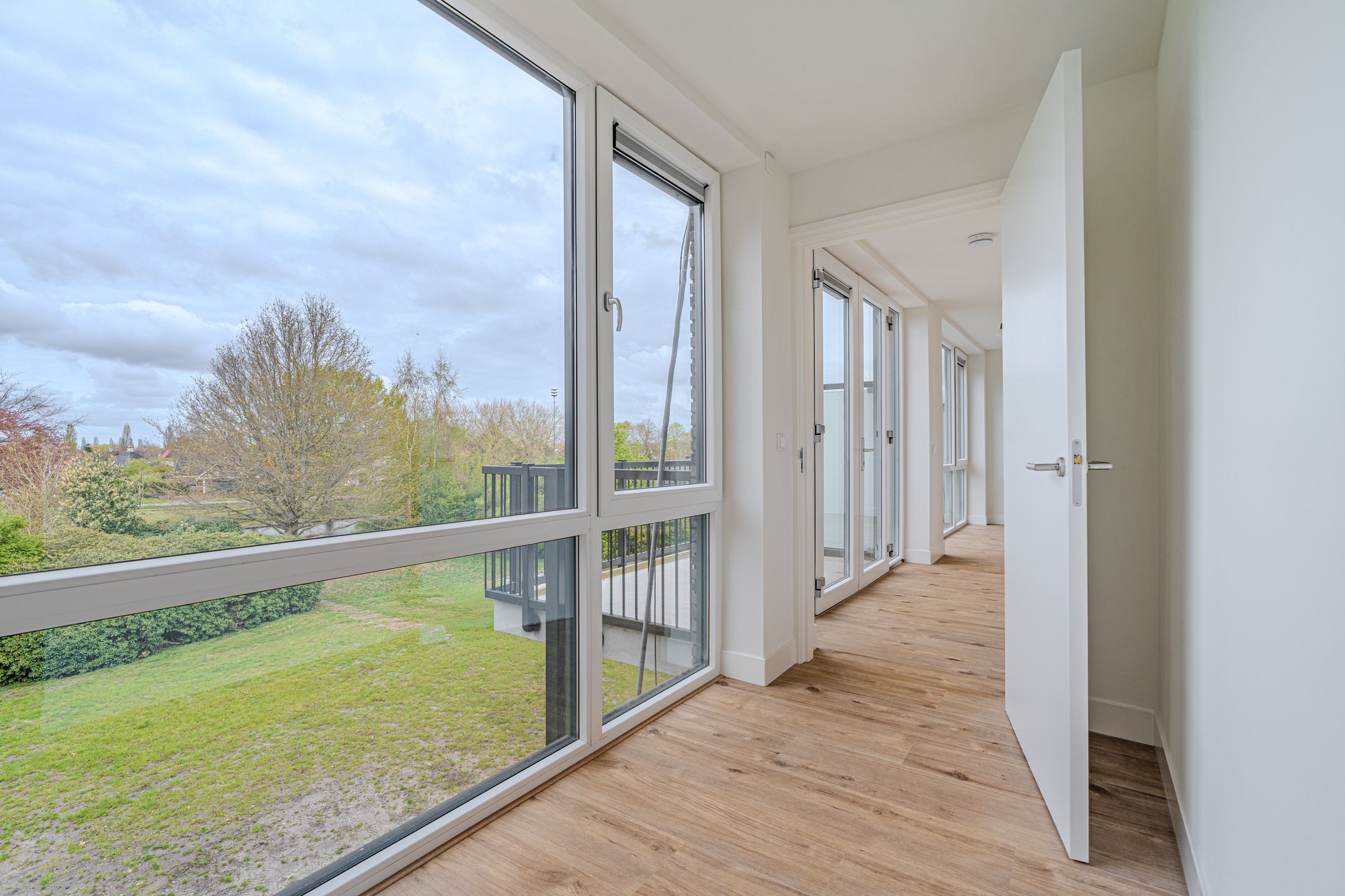 Photo 18 of Nijveenlaan 43
