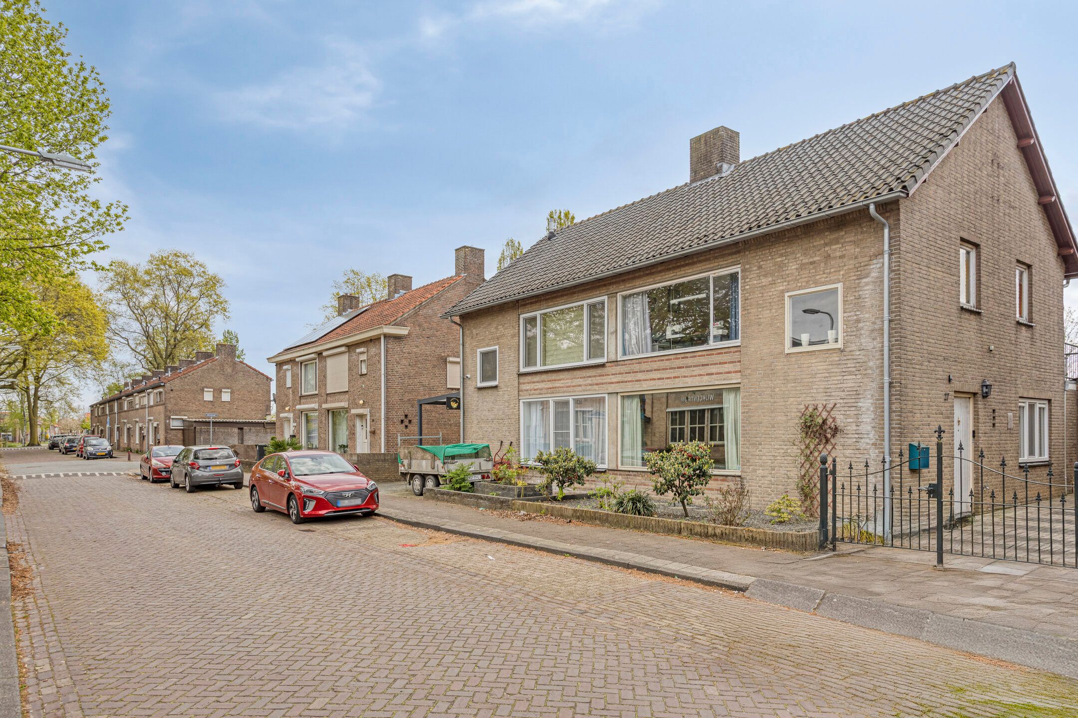 Foto 42 van Leeuwerikstraat 27