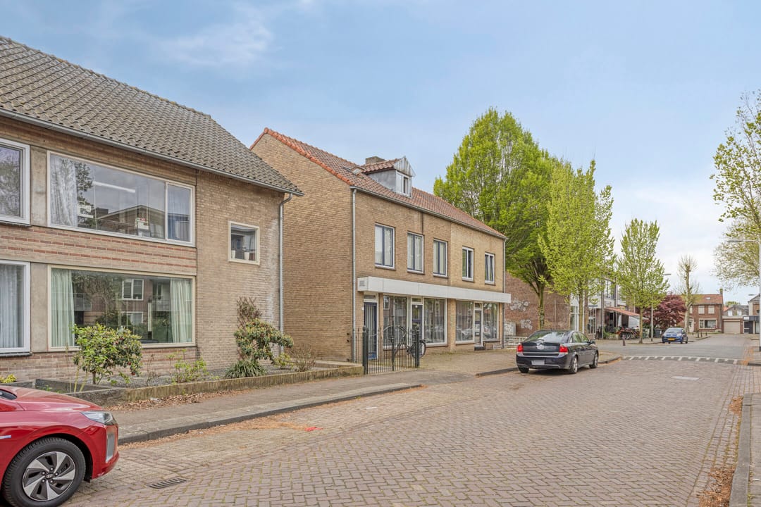 Foto 43 van Leeuwerikstraat 27