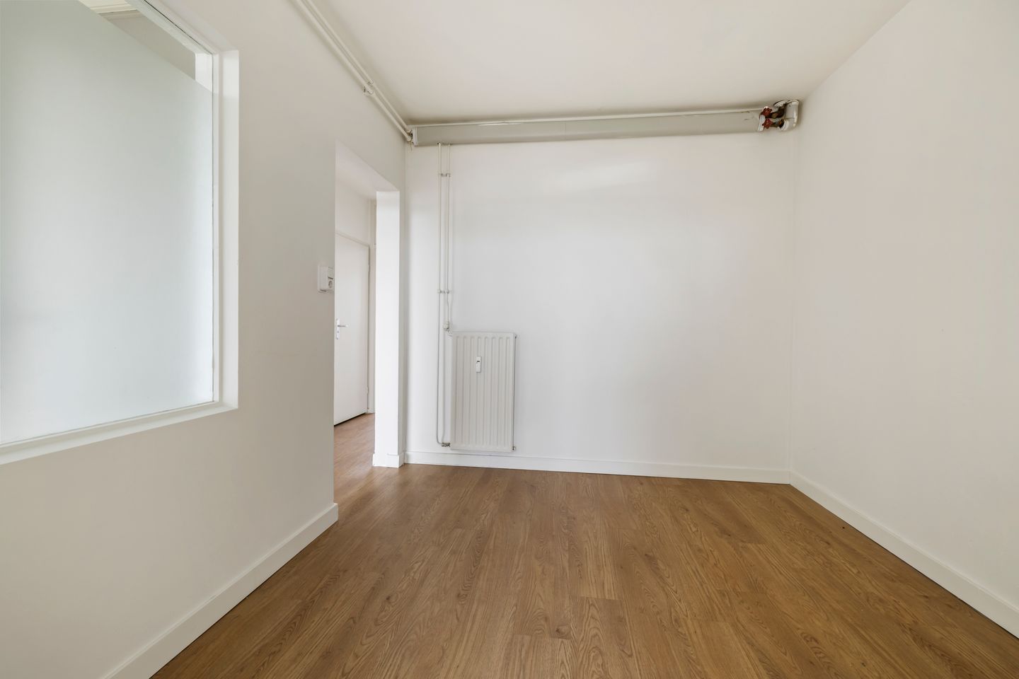 Spacious apartment with lift, balcony and panoramic view in Weesp — 19