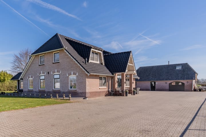 Hoevenweg 16